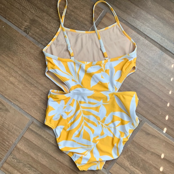 NWOT Old Navy Girls Swimsuit - Picture 3 of 6